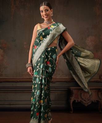 Green woven pure cotton ethnic saree with blouse piece 2