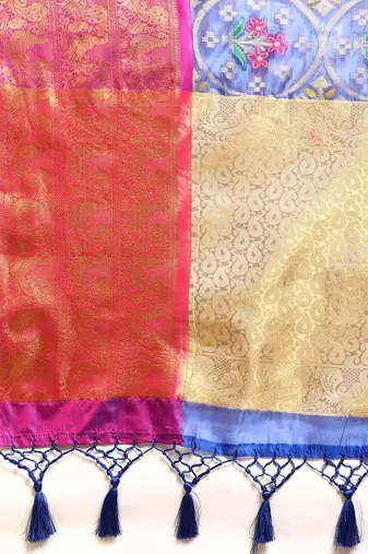Blue woven art silk traditional saree with blouse piece