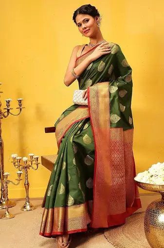 Green woven silk blend ethnic saree with blouse piece