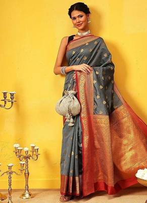 Grey woven silk blend ethnic saree with blouse piece 4