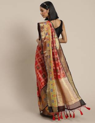 Red woven cotton blend traditional saree with blouse piece 2