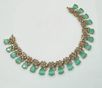 Pista green ad stone & agate stone necklace set with earrings, antique gold plated 3