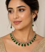 Green ad stone & agate stone necklace set with earrings, antique gold plated