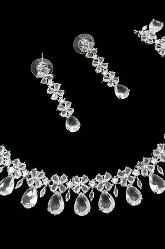 White ad & agate stone designer necklace set with earrings – rhodium plated