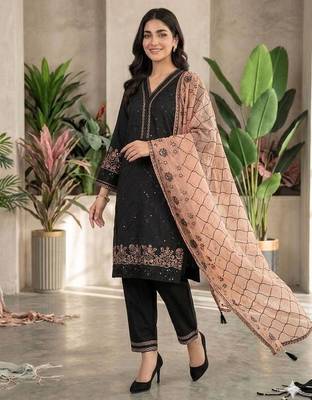 Peach colour roman fabric embroidered kurti palazzo set with organza dupatta 2