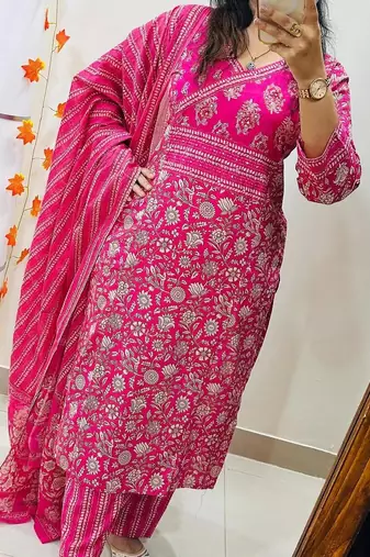 Beautiful pink printed kurta set