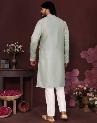 Green floral sequin silk kurta pyjama set for men |designer kurta 4