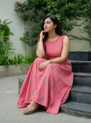 Premium pink printed jaipuri cotton skirt and top set with beautiful button 2