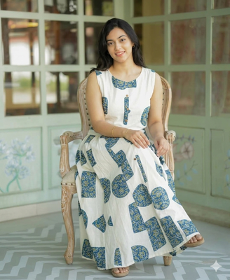 Premium printed jaipuri white cotton skirt and top set with beautiful button 2