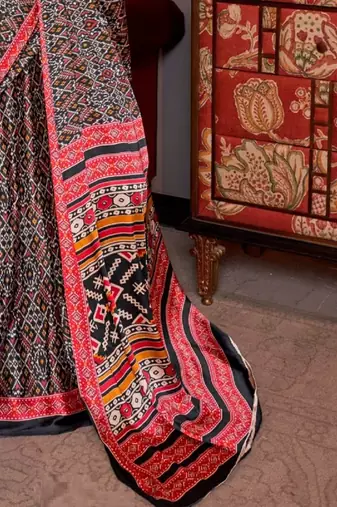 Multicolor faux crepe printed patola-saris