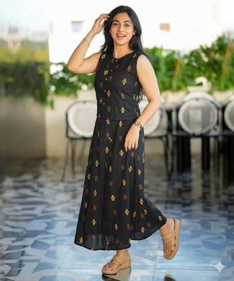 Premium printed jaipuri black cotton skirt and top set with beautiful button 3