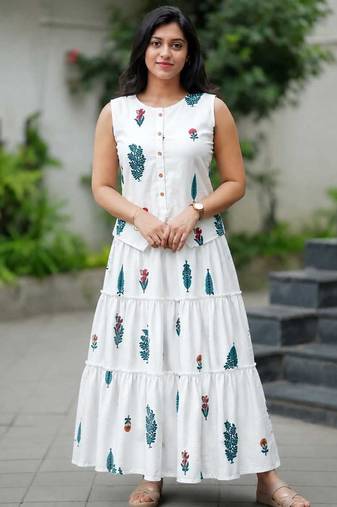 Premium white printed leaf jaipuri cotton skirt and top set with beautiful button