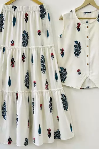 Premium white printed leaf jaipuri cotton skirt and top set with beautiful button