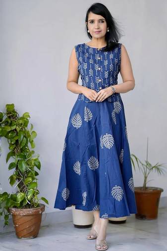 Premium blue printed leaf jaipuri cotton skirt and top set with beautiful button