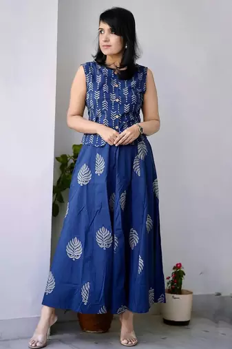 Premium blue printed leaf jaipuri cotton skirt and top set with beautiful button
