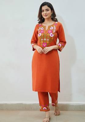 Beautiful embrodiered cord set 3