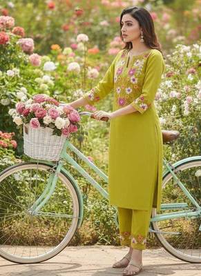 Beautiful embrodiered cord set 3