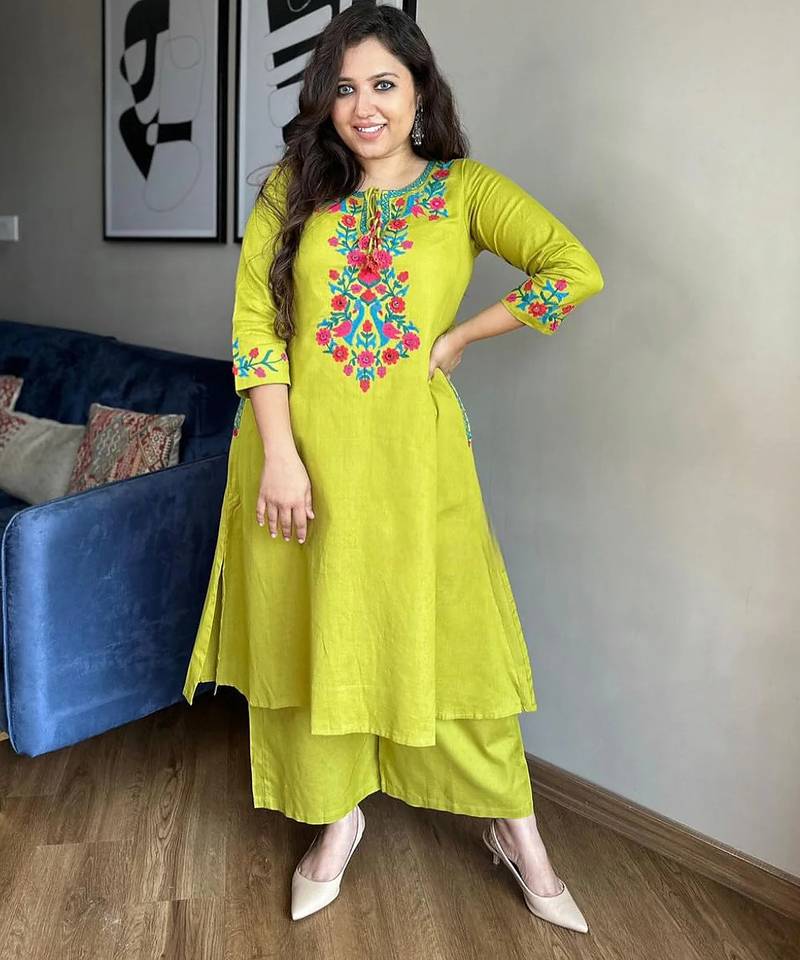 Beautiful embrodiered cord set
