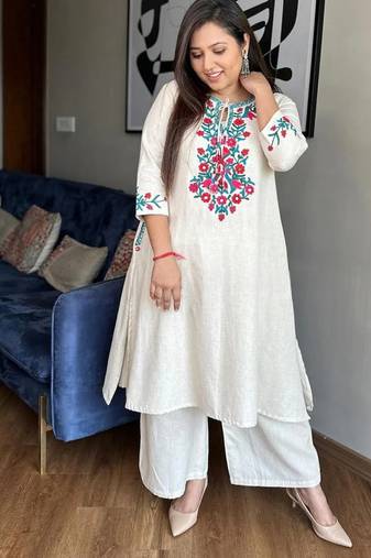 Beautiful embrodiered cord set