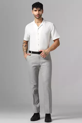 Relaxed fit light grey trousers