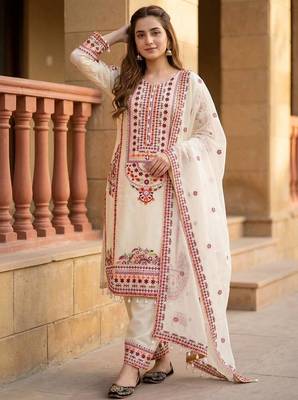 Cream heavy mal chanderi  party wear embroidery plazzo suit set 1