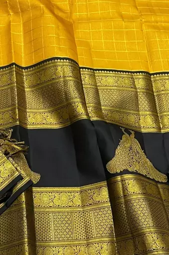 New Designer Banarasi Soft Silk Woven Saree With Blouse Set For Women's 