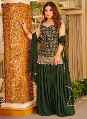 Green georgette  party wear embroidery suit set 2