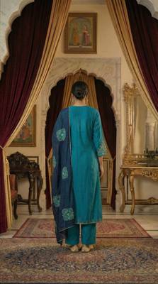 Turquoise Pure Silk zari Embroidered Kurta with Mul Chanderi applique work Dupatta and Cotton Pant Set of 3 3