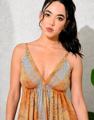 Multicolor paisley printed georgette strappy v-neck flared maxi dress for women , printed poly muslin 5