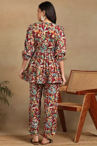 Women's abstract nature leaf printed liva rayon pleated multicolor co-ord set