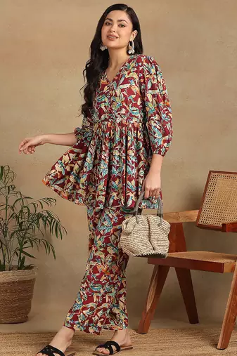 Women's abstract nature leaf printed liva rayon pleated multicolor co-ord set