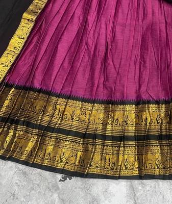 Rustpink & Black Kanci cottan blend half saree with traditional gold zari weaving work 5