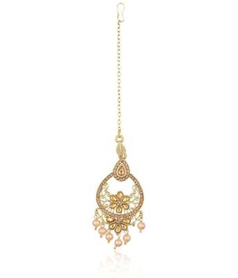  Eye-Catchy Floral Motif Maang Tikka Jewellery Set 3