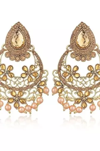  Eye-Catchy Floral Motif Maang Tikka Jewellery Set