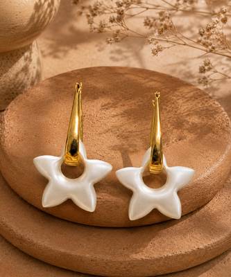 White star metallic drop earrings 3