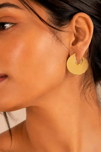 Gold plated metallic hoop earrings