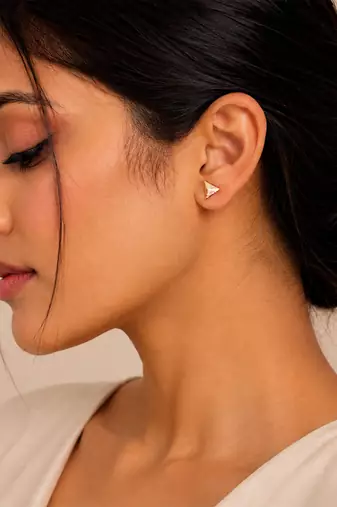 Gold plated metallic stud earrings