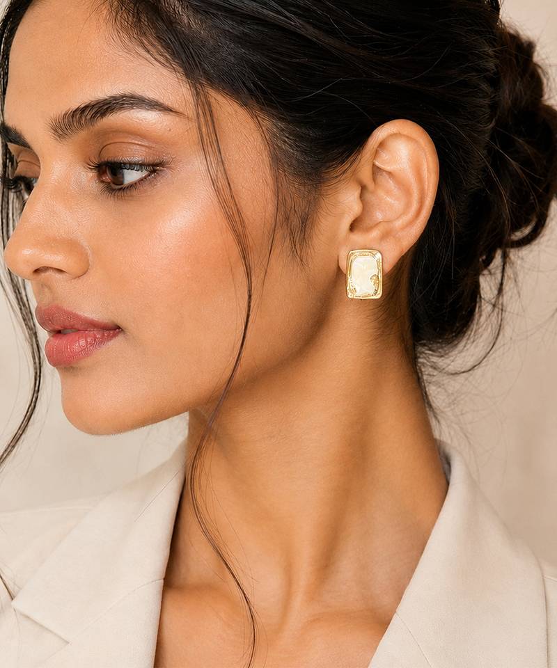 Off white stone metallic stud earrings
