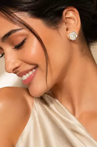 White petals metallic floral stud earrings