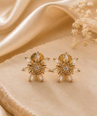 Gold plated metallic star stud earrings 3