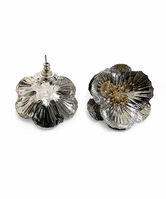 Silver gold metallic floral stud earrings 4
