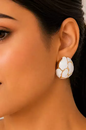 White stone metallic dome stud earrings