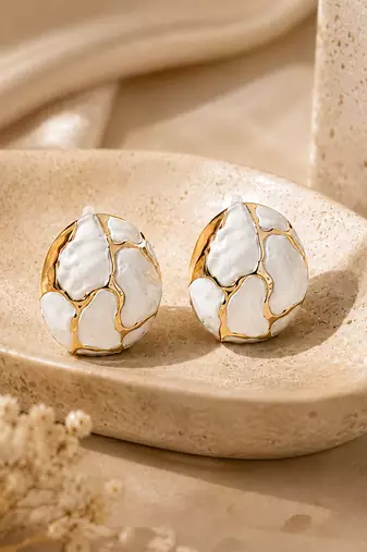 White stone metallic dome stud earrings