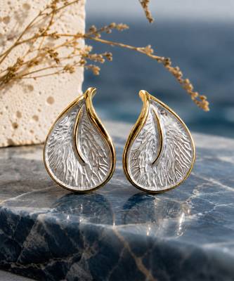 Gold plated metallic tear drop stud earrings 3