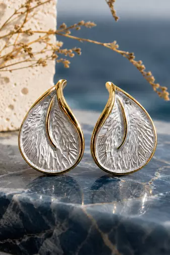 Gold plated metallic tear drop stud earrings