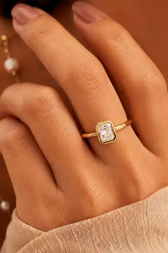 Gold plated emerald cut metallic ring