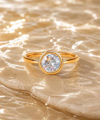 Gold plated metallic round solitaire ring 3
