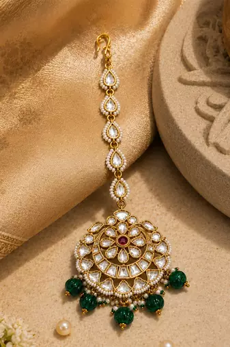 Multicolor beaded kundan circular maang tikka