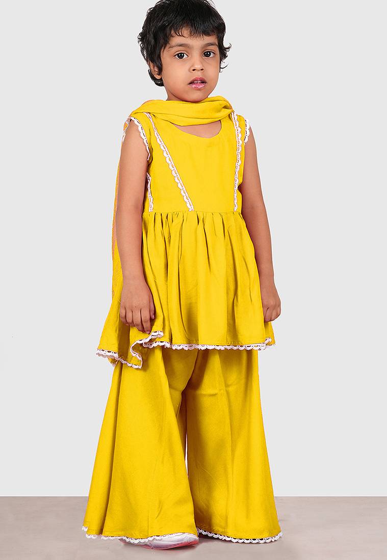 Yellow lace rayon flared kurta pant with chiffon dupatta set