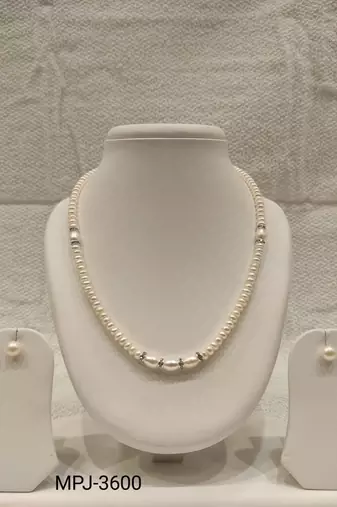 Freshwater pearl necklace and earring set, white, with crystal rondelle accents, 17 inch.